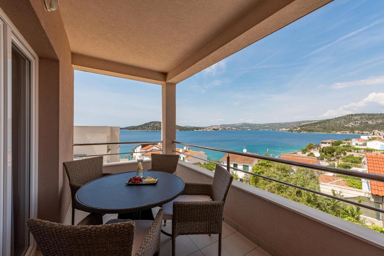 Villa Mona Apartments Razanj Exterior photo