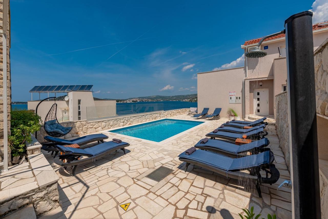 Villa Mona Apartments Razanj Exterior photo